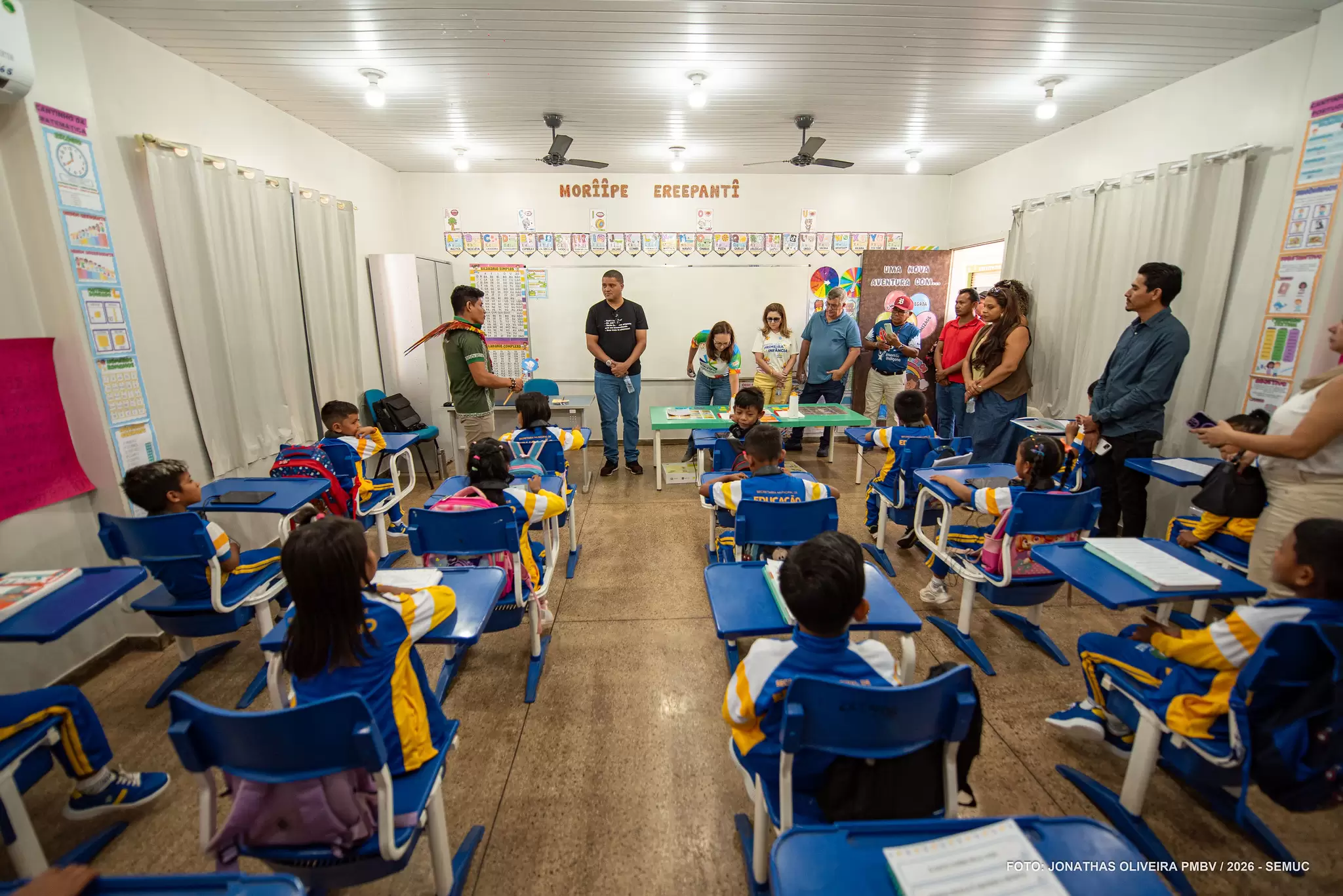 Gestores de Minas Gerais se encantam com modelo educacional de escolas indígenas e do campo em Boa Vista